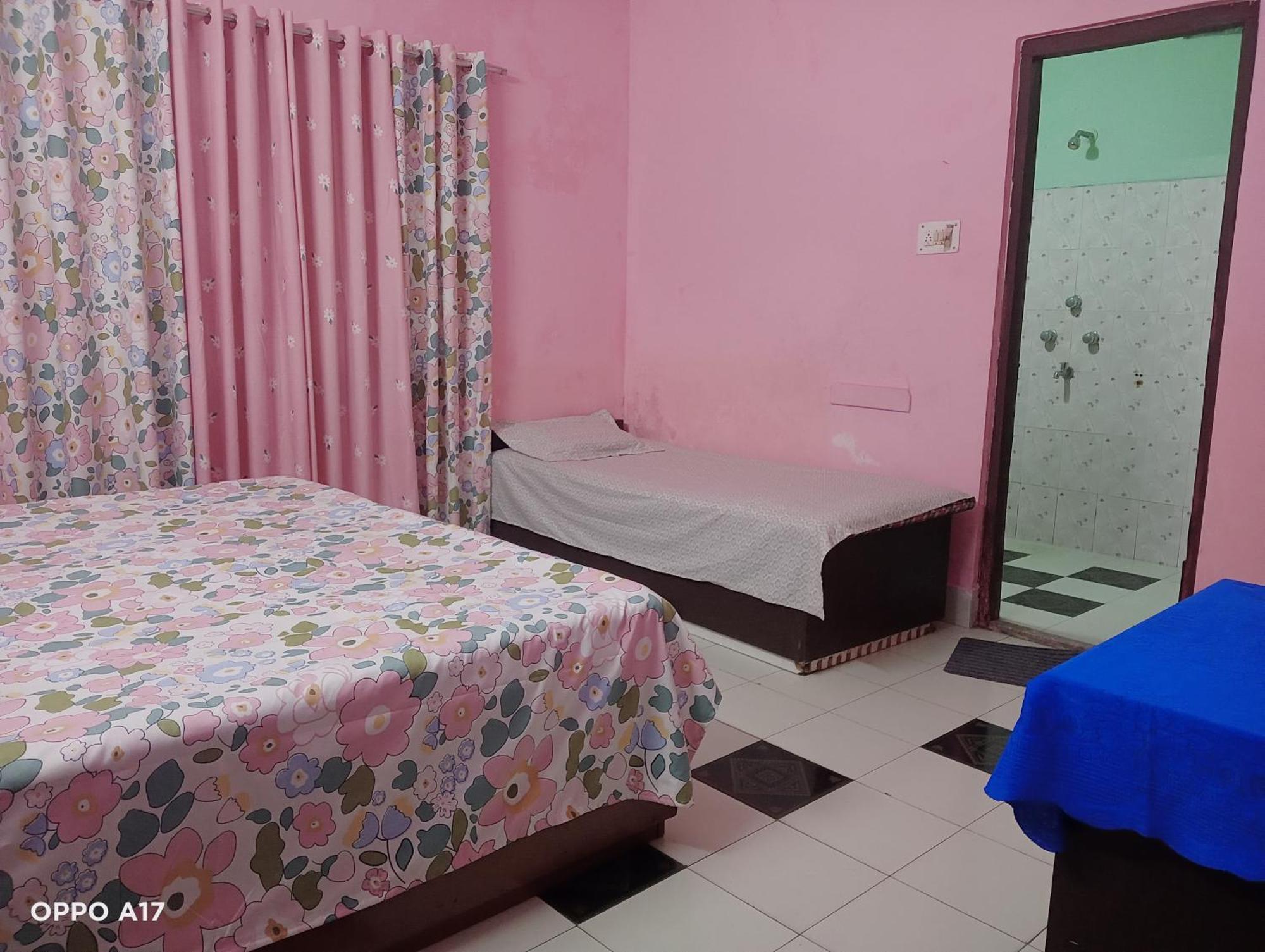 Swaroop Ashray Homestay Siliguri Oda fotoğraf